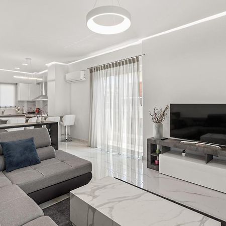 אתונה Billymare Central Glyfada Apartment מראה חיצוני תמונה